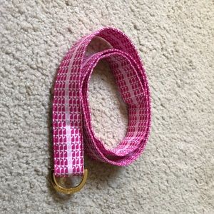 Woman’s Vineyard Vines D Ring Belt (Pink)